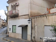 locale commerciale in affitto a Pomigliano d'Arco