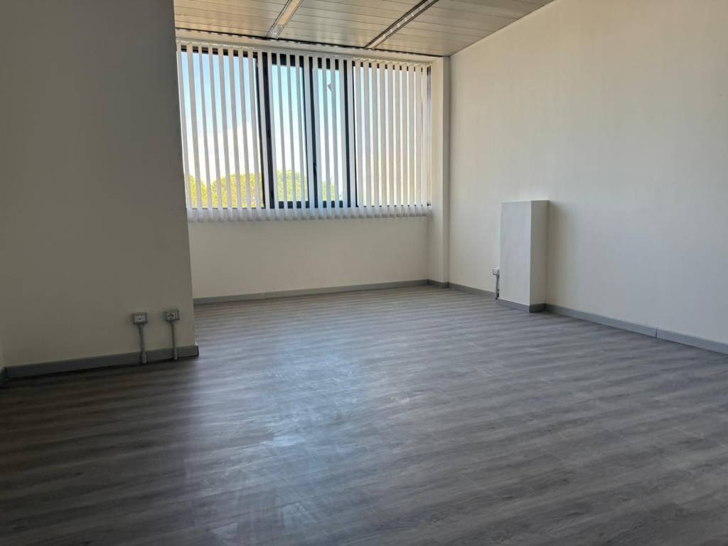 ufficio in affitto a Pomigliano d'Arco