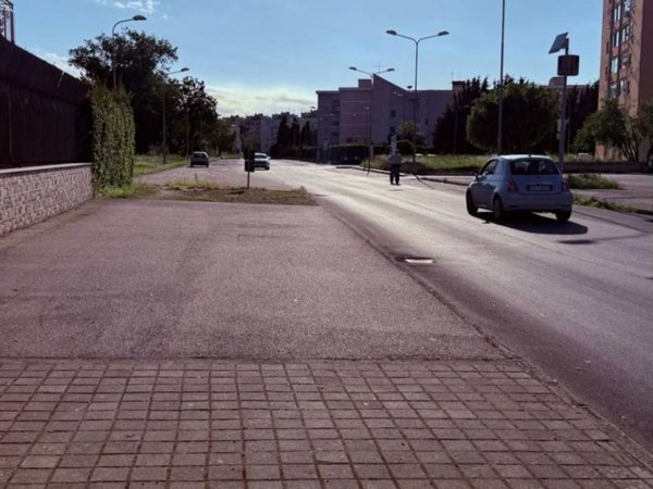 negozio in affitto a Pomigliano d'Arco