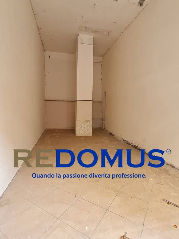 locale commerciale in affitto a Pomigliano d'Arco