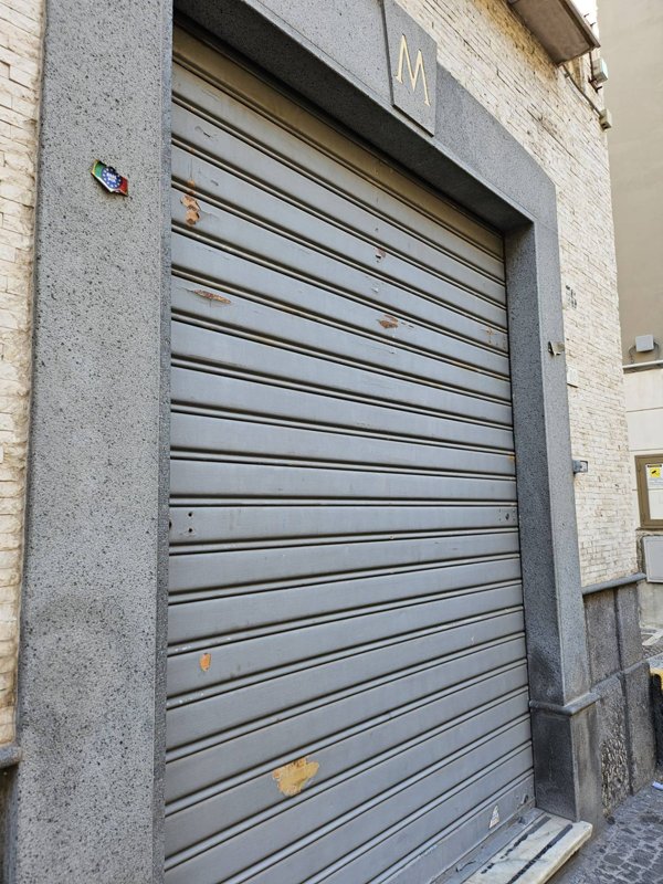 locale commerciale in affitto a Pomigliano d'Arco