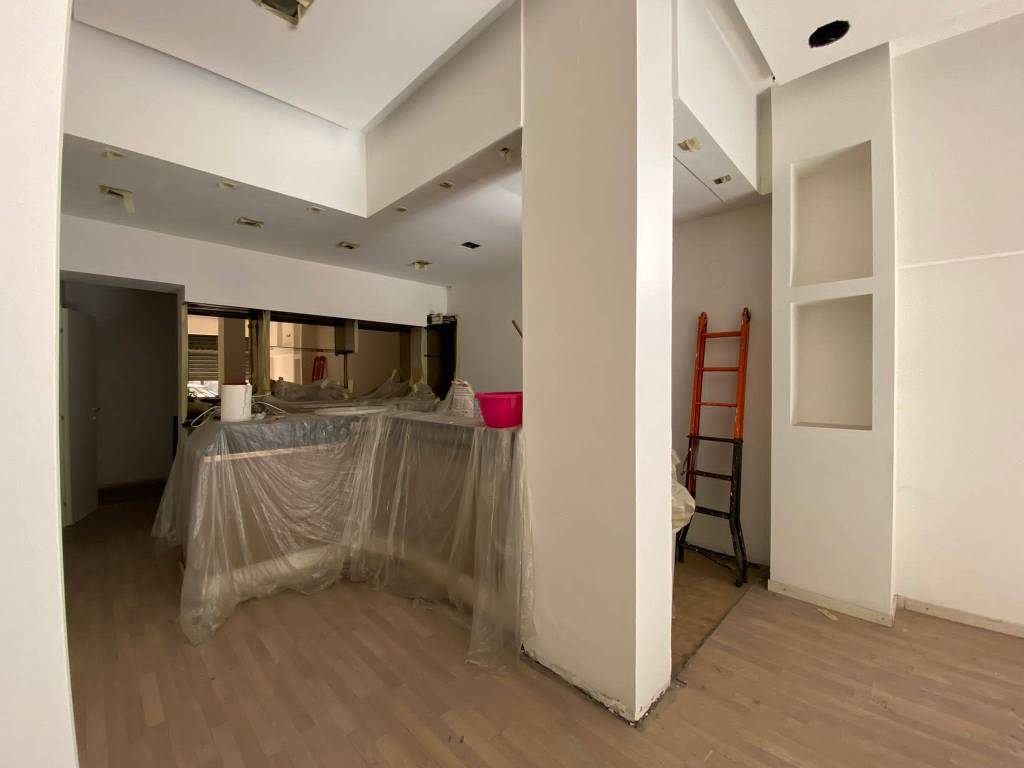 negozio in affitto a Pomigliano d'Arco