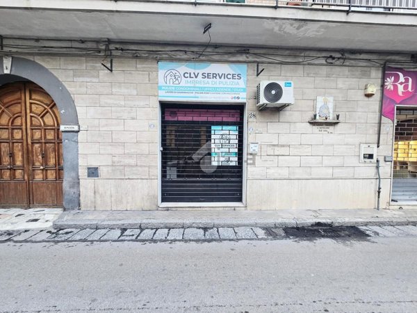 locale commerciale in affitto a Pomigliano d'Arco
