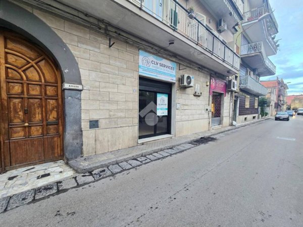 negozio in affitto a Pomigliano d'Arco