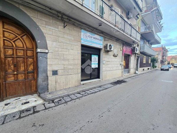 negozio in affitto a Pomigliano d'Arco