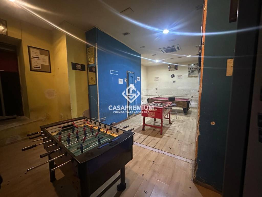 negozio in affitto a Pomigliano d'Arco