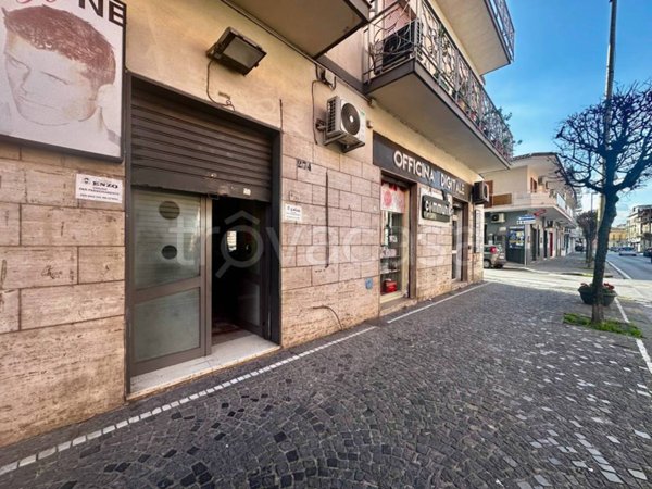 negozio in affitto a Pomigliano d'Arco