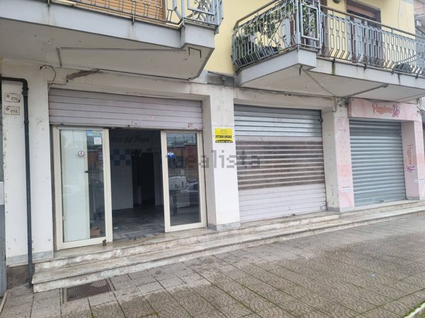 locale commerciale in affitto a Pomigliano d'Arco