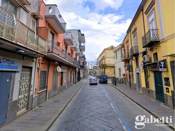 locale commerciale in affitto a Pomigliano d'Arco