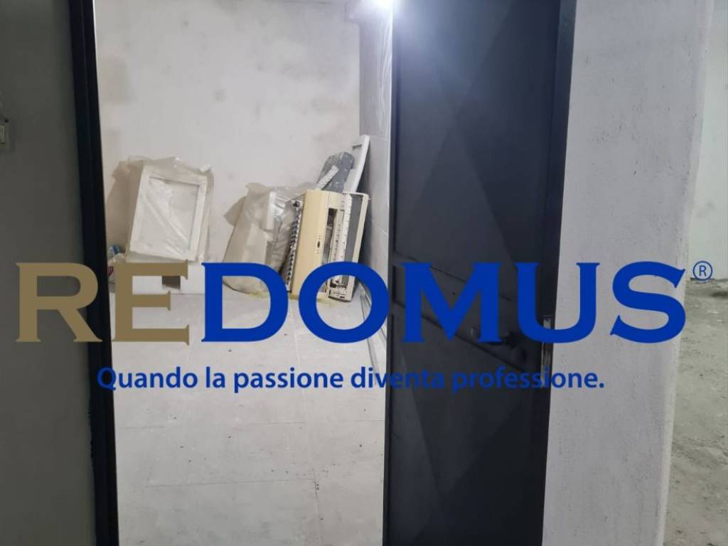 locale commerciale in affitto a Pomigliano d'Arco in zona Papaccio