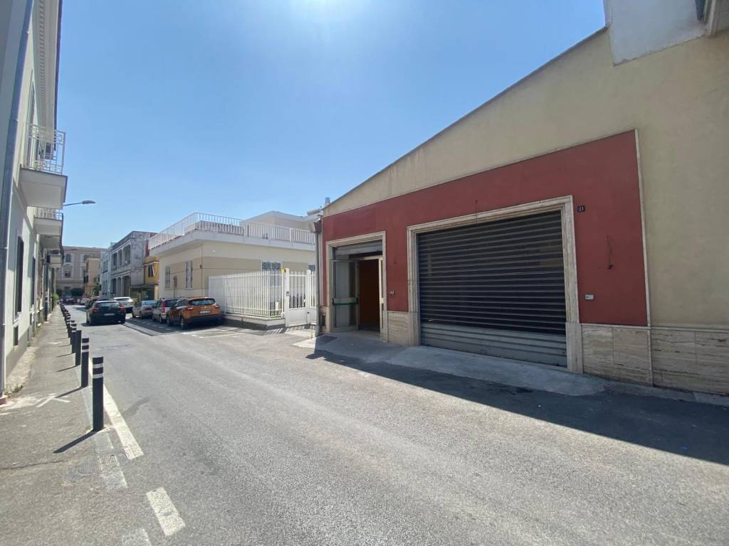 negozio in affitto a Pompei