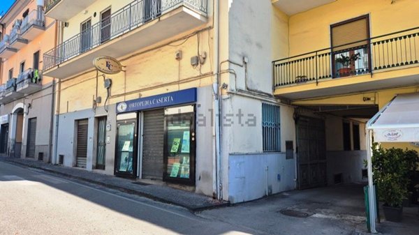 locale commerciale in affitto a Pompei