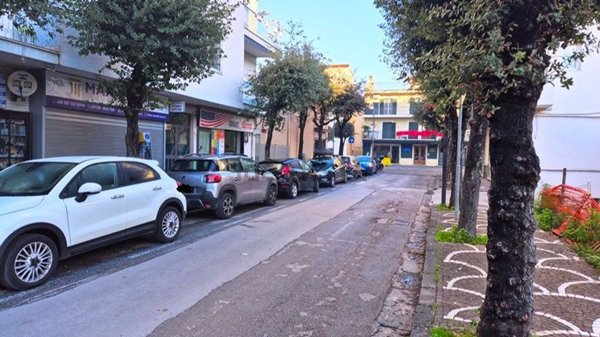 locale commerciale in affitto a Pompei