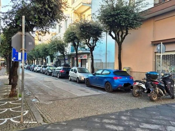 negozio in affitto a Pompei