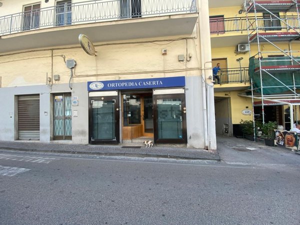 locale commerciale in affitto a Pompei