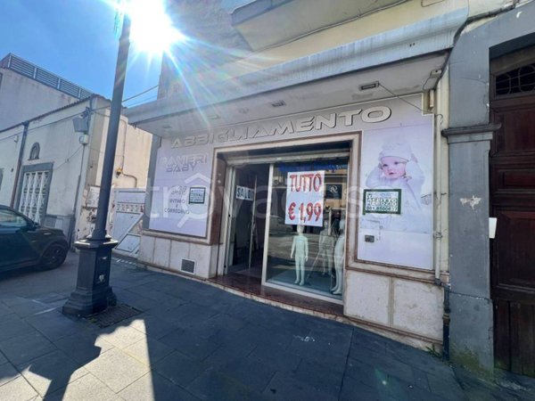 negozio in affitto a Pompei