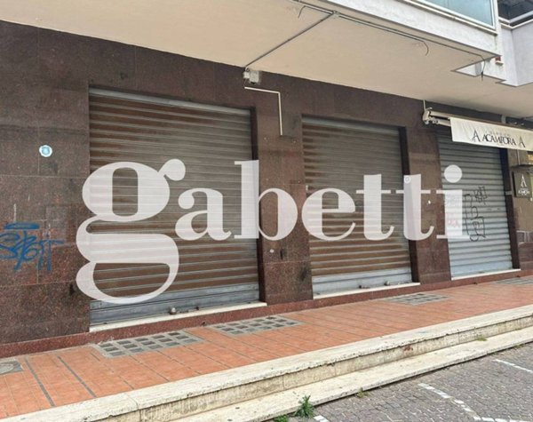 negozio in affitto a Portici