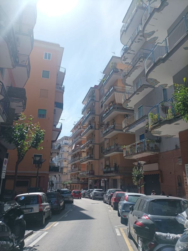 locale commerciale in affitto a Portici