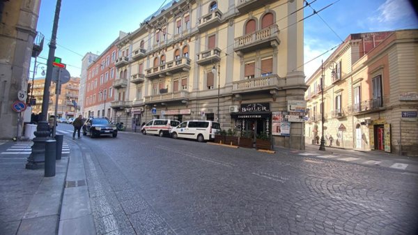 locale commerciale in affitto a Portici