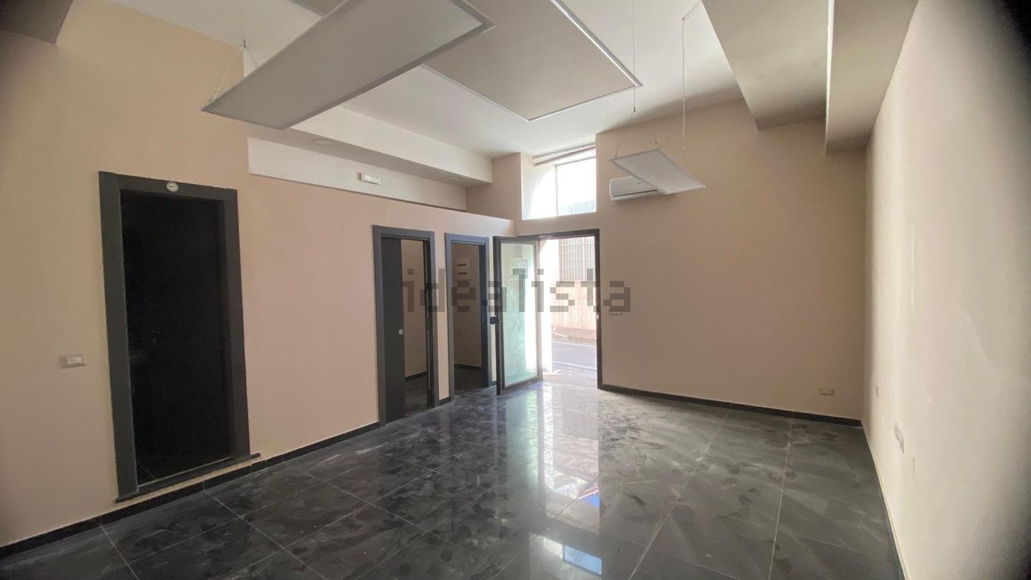 locale commerciale in affitto a Portici