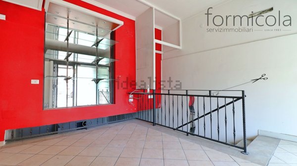 locale commerciale in affitto a Portici in zona Libertà