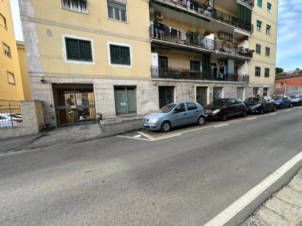 negozio in affitto a Portici