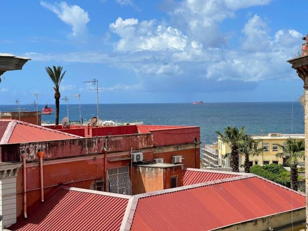 intera palazzina in affitto a Portici
