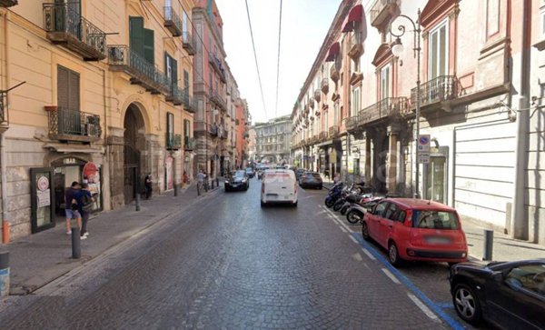 locale commerciale in affitto a Portici