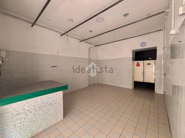 locale commerciale in affitto a Portici