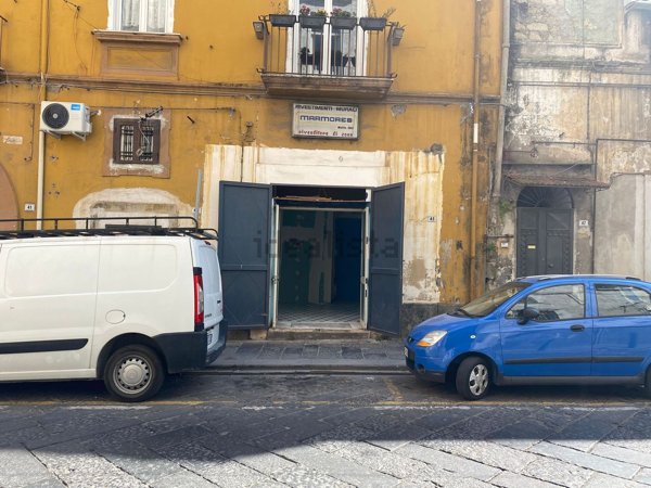 locale commerciale in affitto a Portici