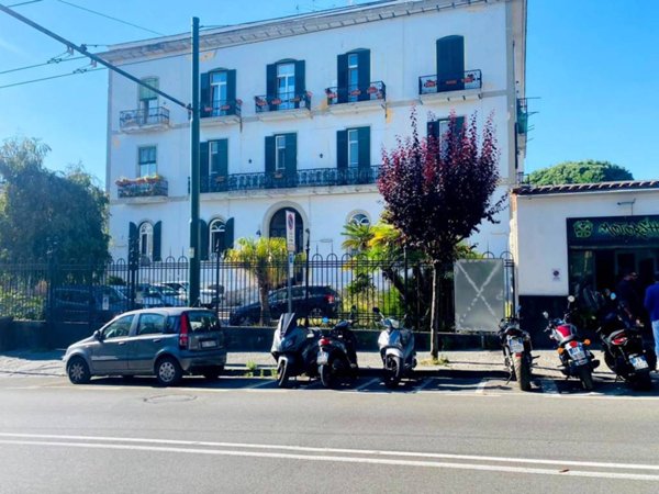 appartamento in affitto a Portici in zona Bellavista