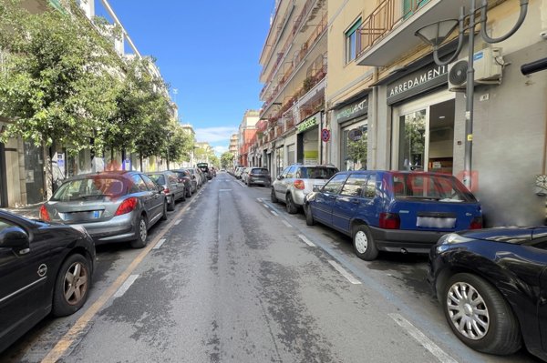negozio in affitto a Portici
