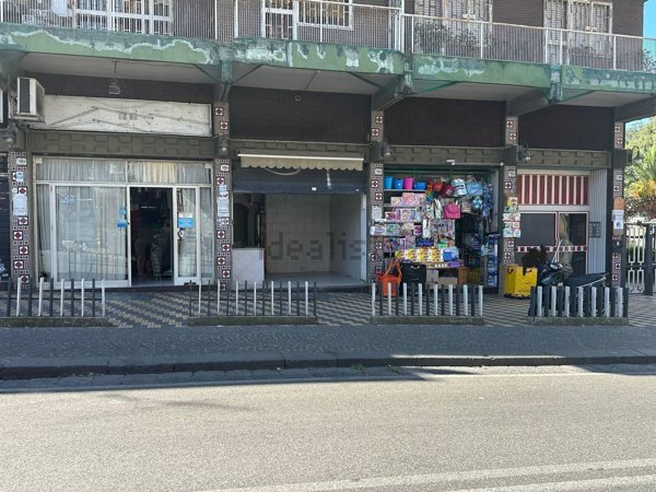 locale commerciale in affitto a Portici in zona Bellavista