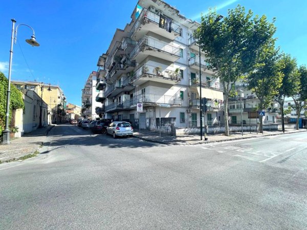 negozio in affitto a Portici