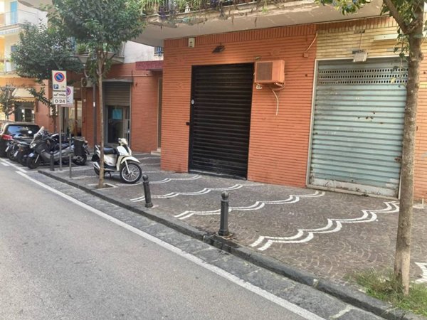 negozio in affitto a Portici