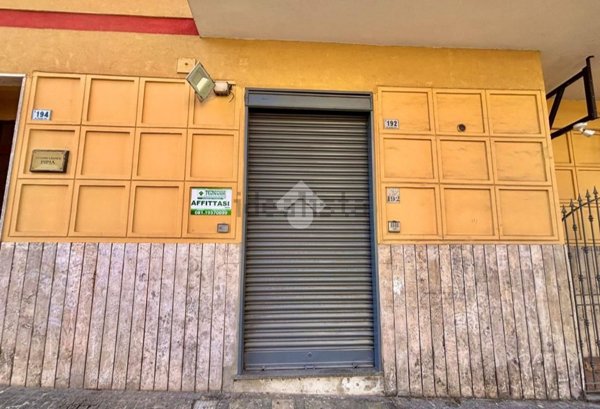 locale commerciale in affitto a Portici