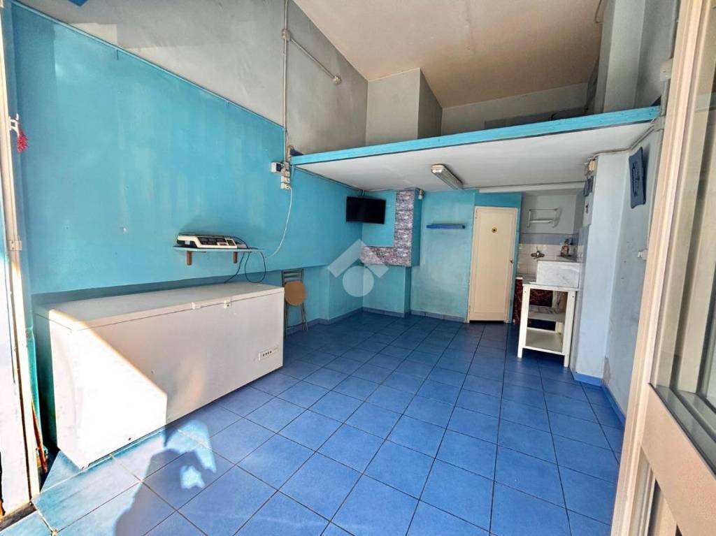 negozio in affitto a Portici