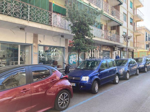 negozio in affitto a Portici