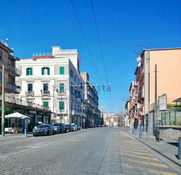 negozio in affitto a Portici