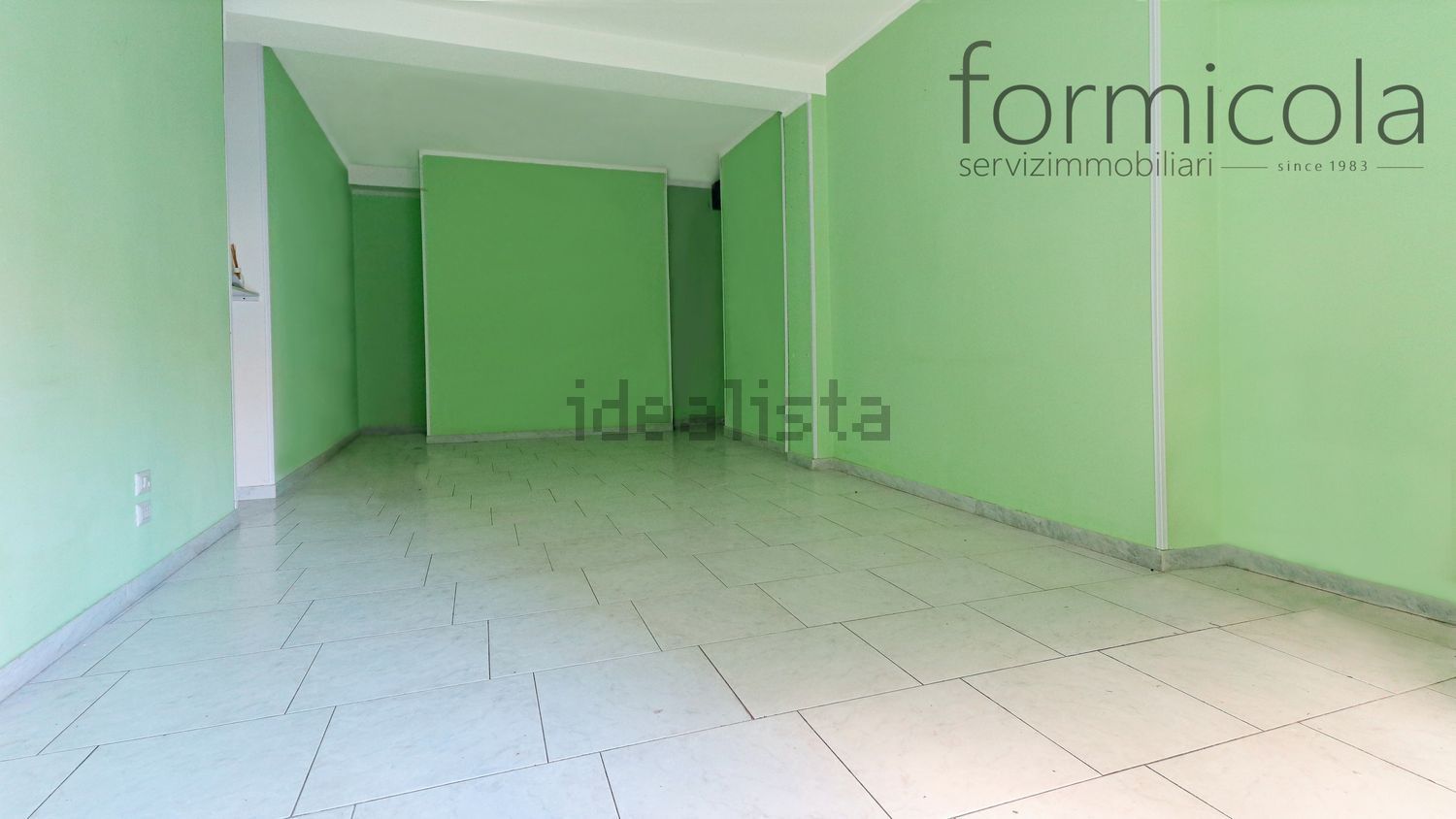 locale commerciale in affitto a Portici in zona Libertà