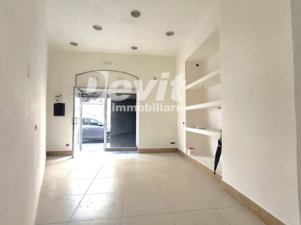 negozio in affitto a Portici