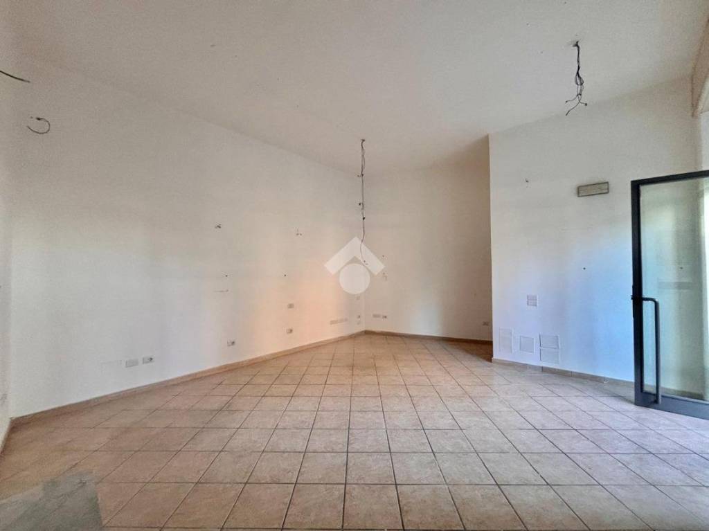 negozio in affitto a Portici