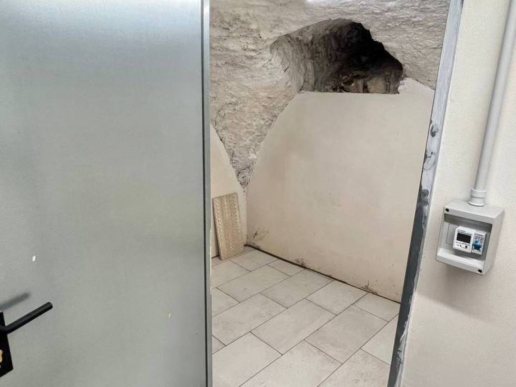 locale commerciale in affitto a Portici