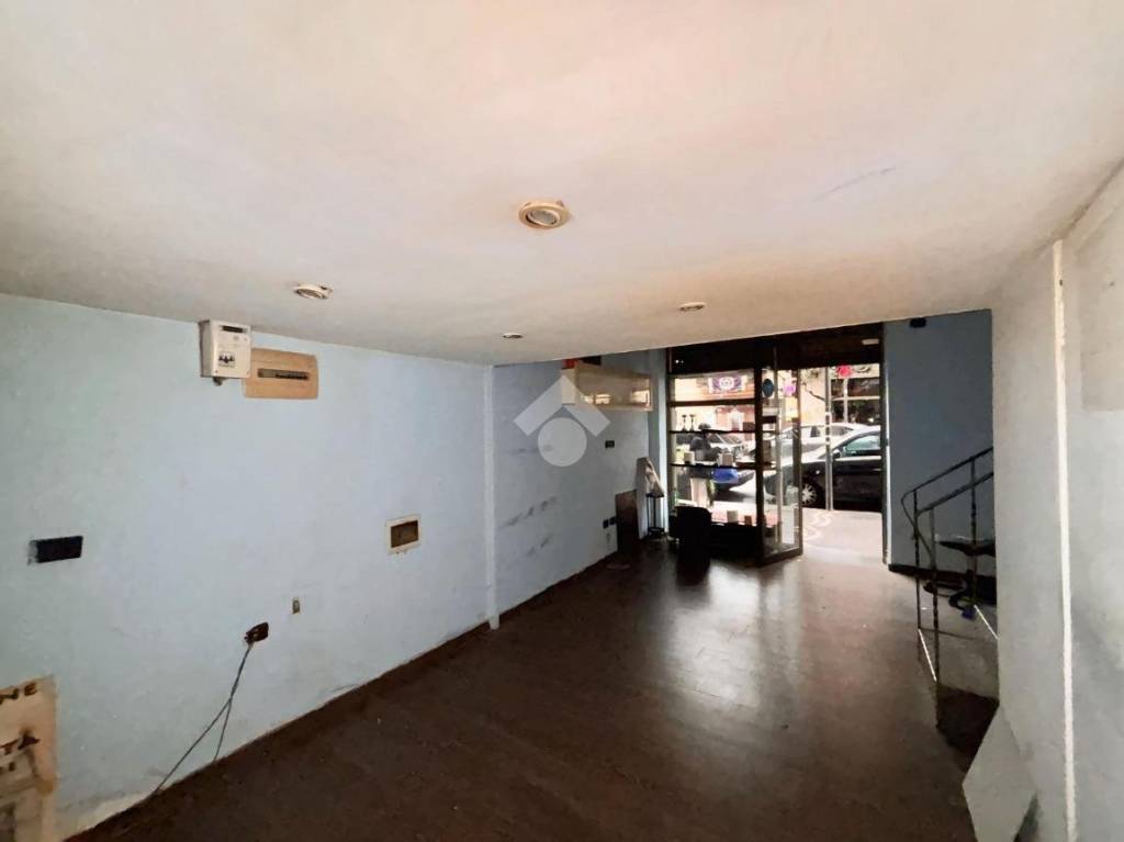 negozio in affitto a Portici