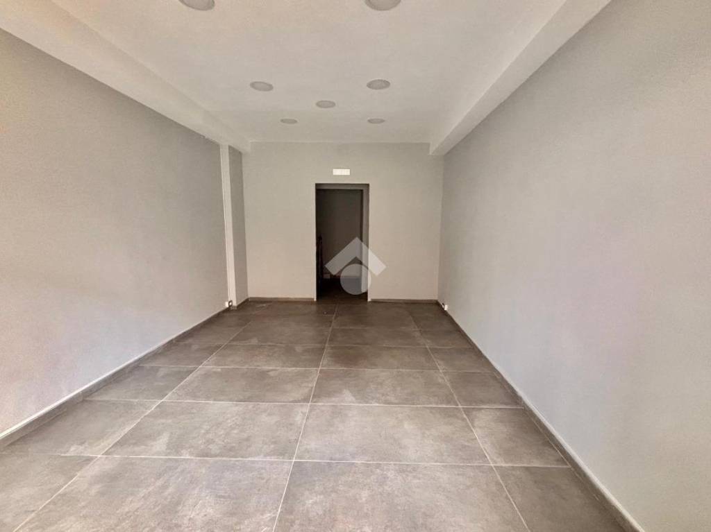 negozio in affitto a Portici