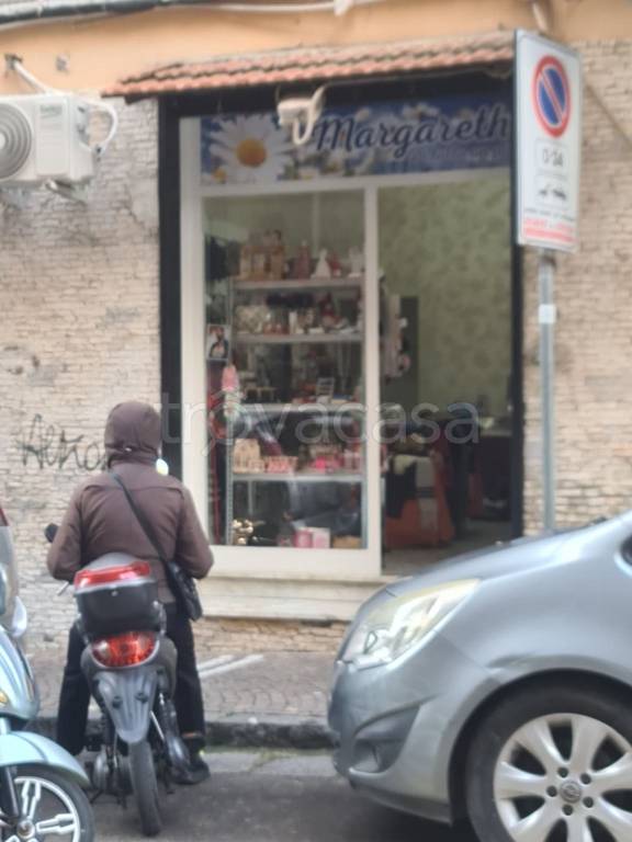 negozio in affitto a Portici