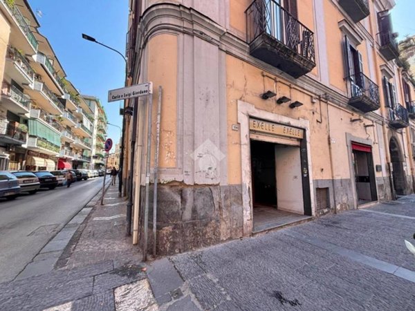 negozio in affitto a Portici