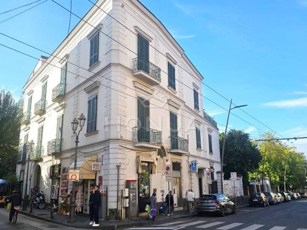 intera palazzina in affitto a Portici