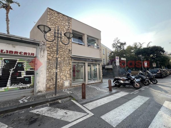 negozio in affitto a Portici