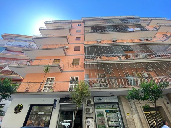 locale commerciale in affitto a Portici